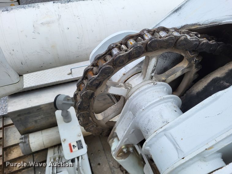 image for item DO3616 2010 Freightliner Business Class M2  bucket truck