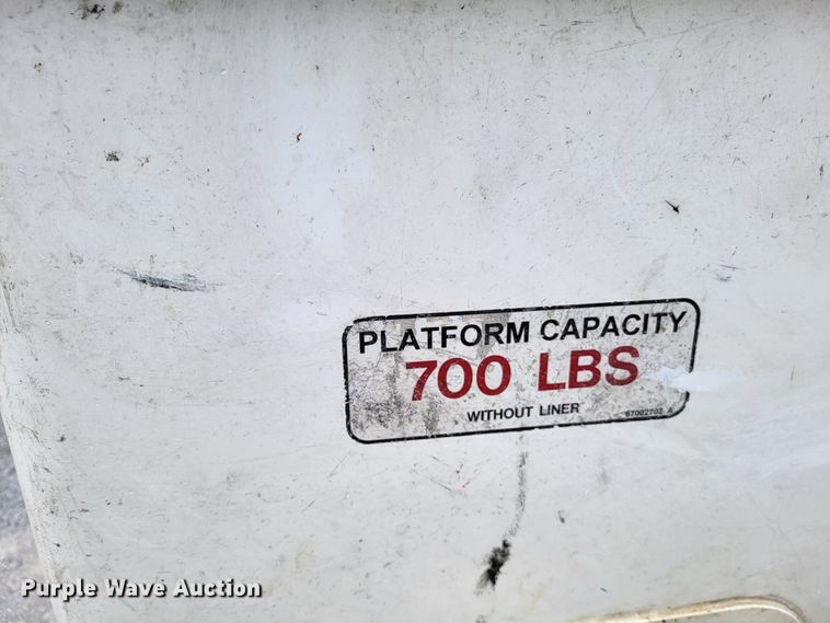 image for item DO3616 2010 Freightliner Business Class M2  bucket truck