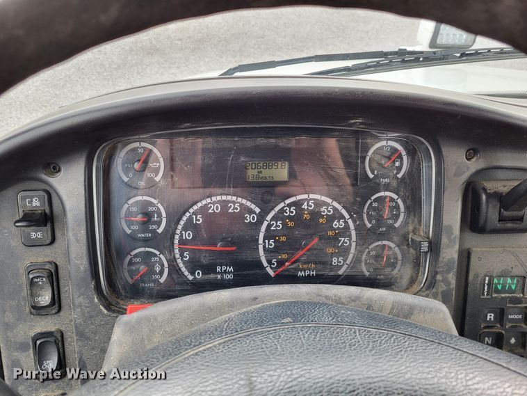 image for item DO3616 2010 Freightliner Business Class M2  bucket truck