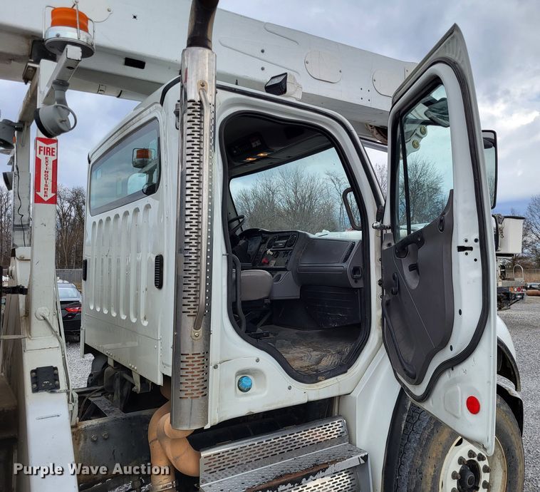 image for item DO3616 2010 Freightliner Business Class M2  bucket truck