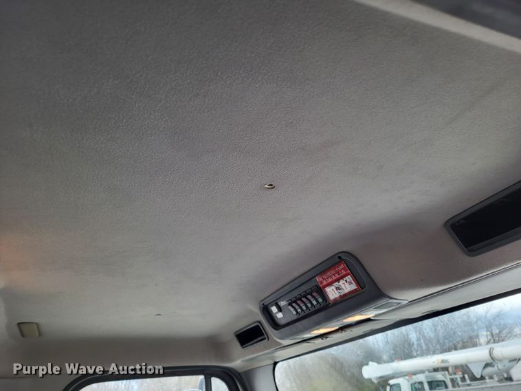 image for item DO3616 2010 Freightliner Business Class M2  bucket truck