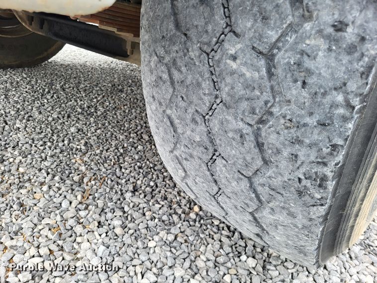 image for item DO3616 2010 Freightliner Business Class M2  bucket truck