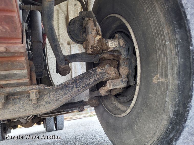 image for item DO3616 2010 Freightliner Business Class M2  bucket truck