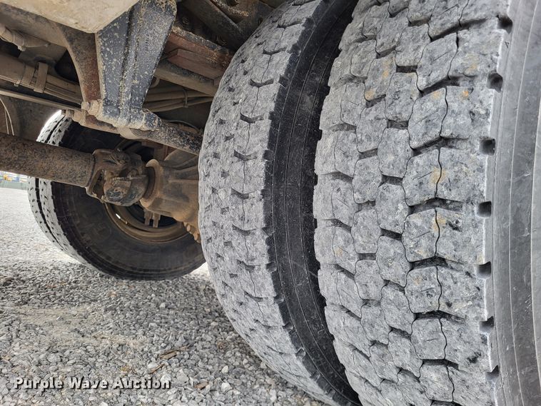 image for item DO3616 2010 Freightliner Business Class M2  bucket truck