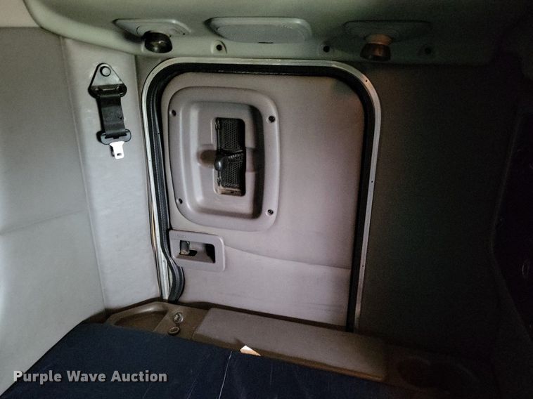 image for item DO3624 2016 Peterbilt 389  semi truck