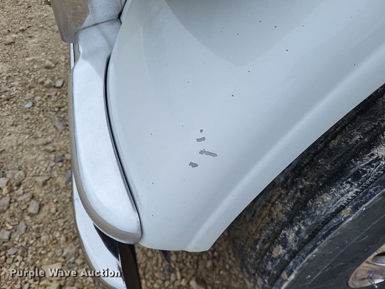 image for item DO3624 2016 Peterbilt 389  semi truck