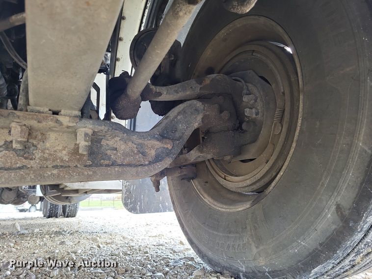 image for item DO3624 2016 Peterbilt 389  semi truck