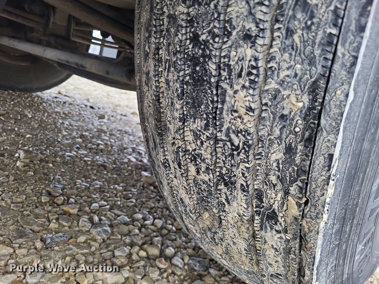 image for item DO3624 2016 Peterbilt 389  semi truck