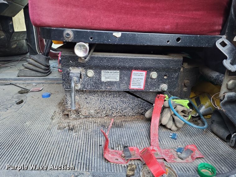 image for item DO3632 1993 Peterbilt 378  dump truck