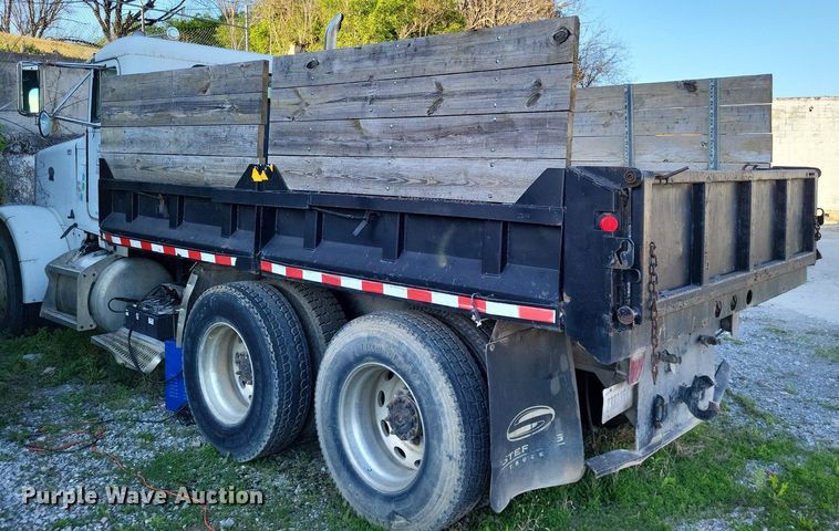 image for item DO3632 1993 Peterbilt 378  dump truck