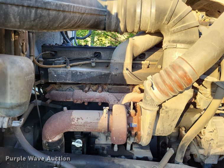 image for item DO3632 1993 Peterbilt 378  dump truck