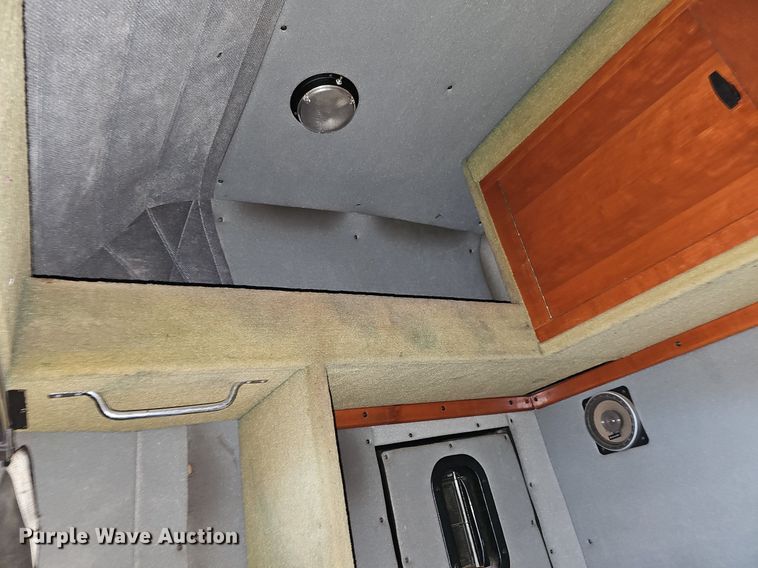 image for item DO4232 1991 Mack CH613  semi truck