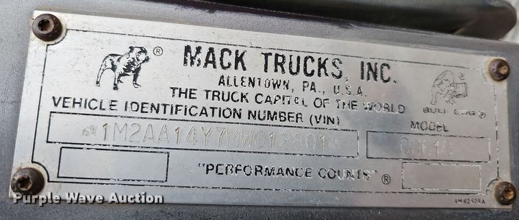 image for item DO4232 1991 Mack CH613  semi truck