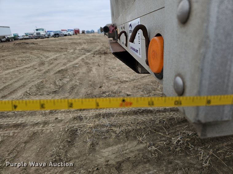 image for item DO4234 1999 Chaparral  flatbed trailer