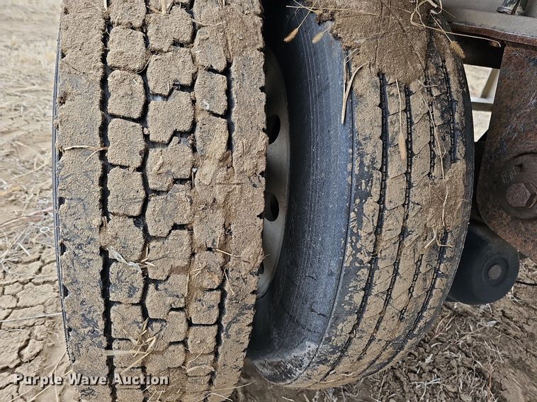 image for item DO4234 1999 Chaparral  flatbed trailer