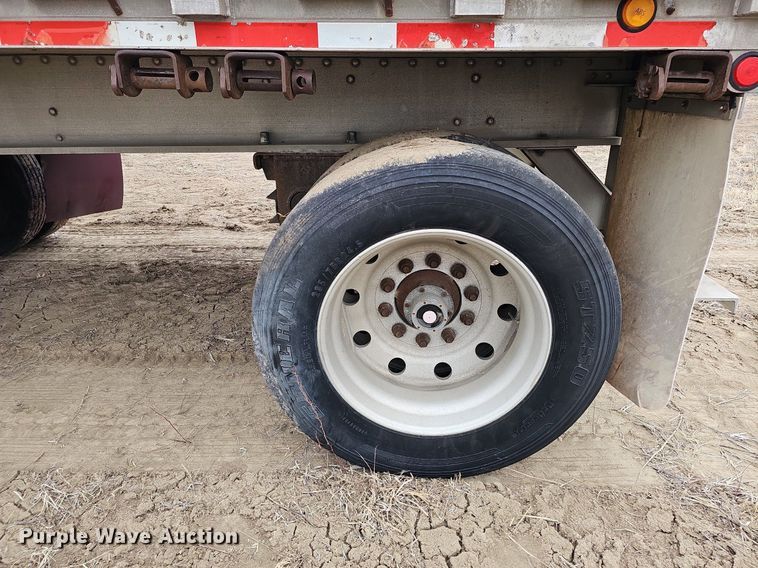 image for item DO4234 1999 Chaparral  flatbed trailer