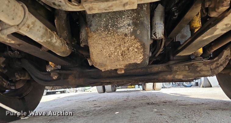 image for item DO4278 1996 Volvo Aero WIA  semi truck