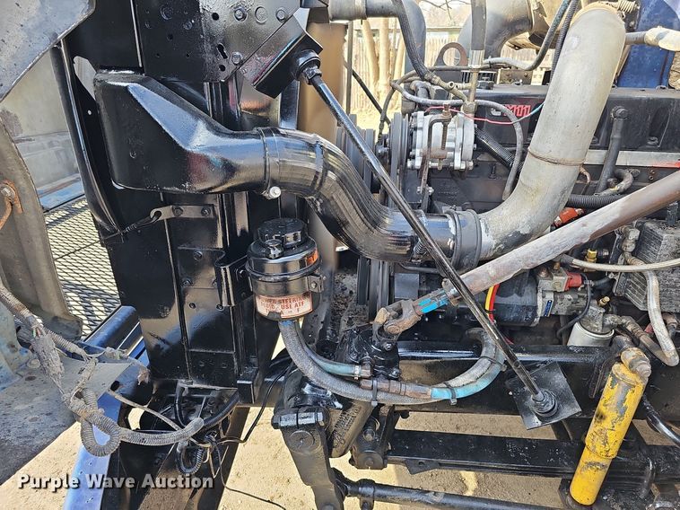 image for item DO4278 1996 Volvo Aero WIA  semi truck