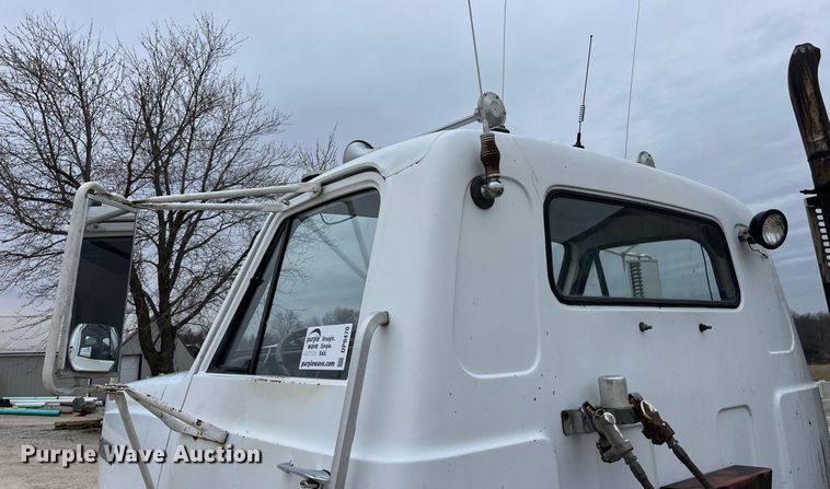 image for item DP0470 1982 GMC Brigadier  semi truck