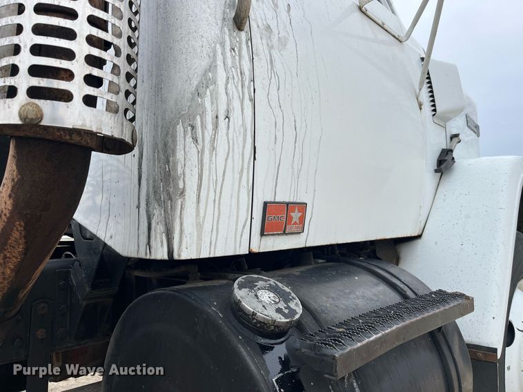 image for item DP0470 1982 GMC Brigadier  semi truck