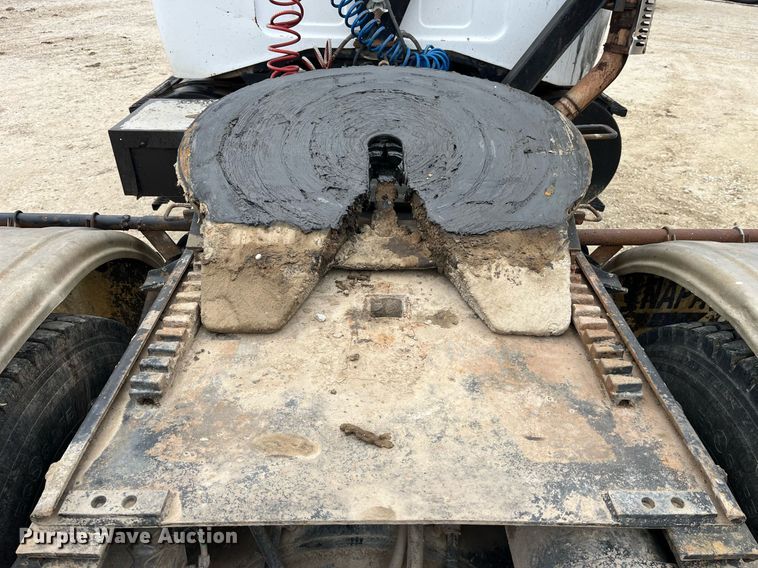 image for item DP0470 1982 GMC Brigadier  semi truck