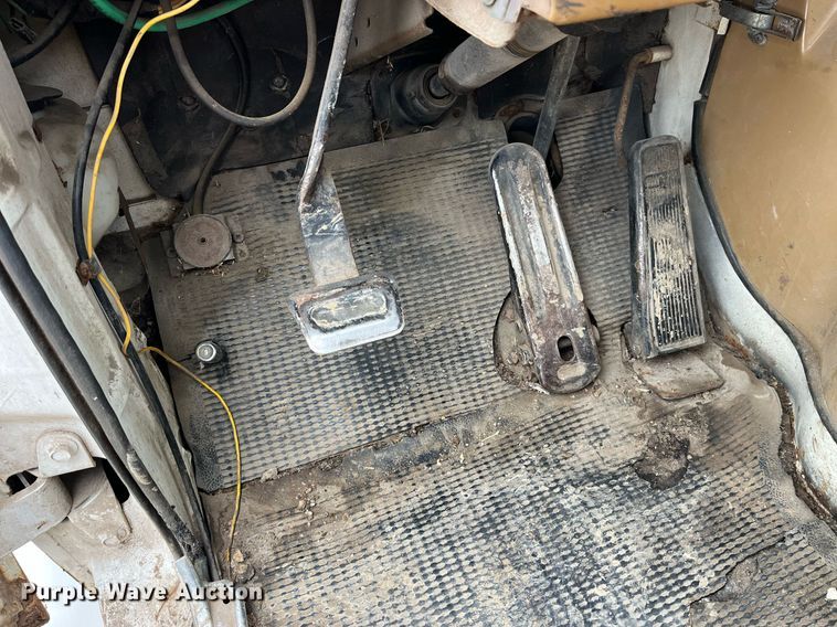 image for item DP0470 1982 GMC Brigadier  semi truck