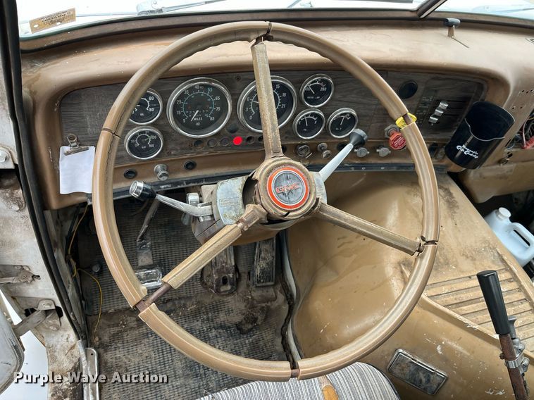 image for item DP0470 1982 GMC Brigadier  semi truck