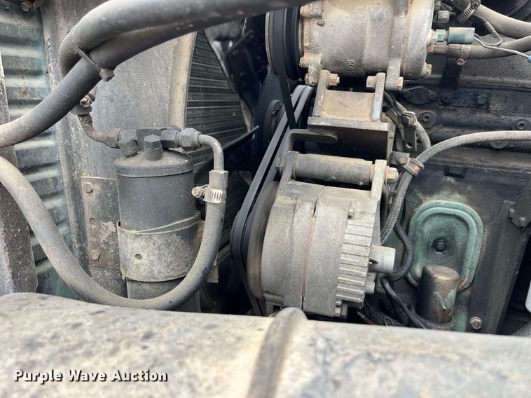 image for item DP0470 1982 GMC Brigadier  semi truck