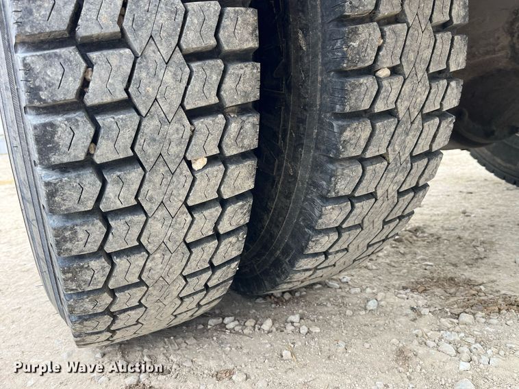 image for item DP0470 1982 GMC Brigadier  semi truck