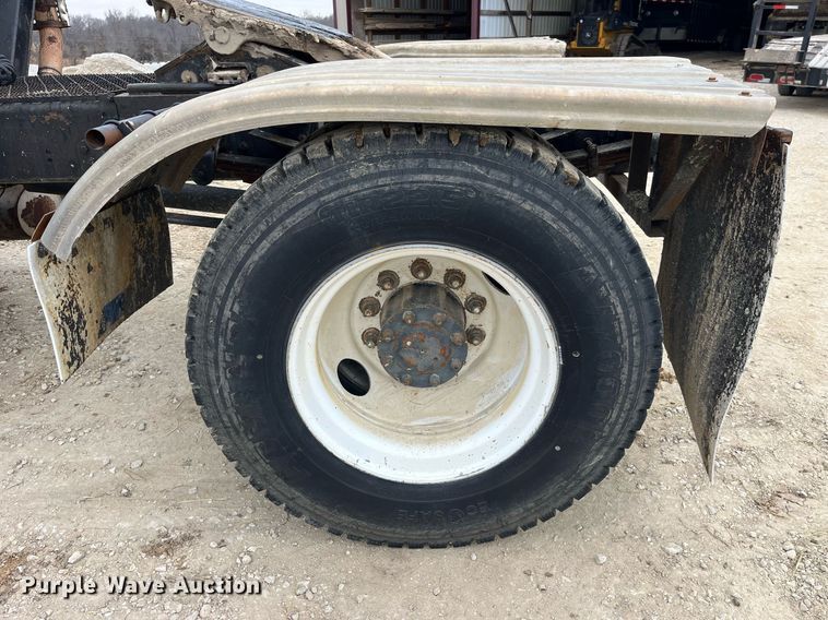 image for item DP0470 1982 GMC Brigadier  semi truck