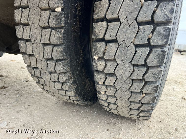 image for item DP0470 1982 GMC Brigadier  semi truck