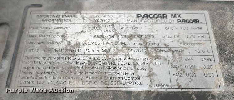 image for item DQ0353 2013 Peterbilt 384  semi truck