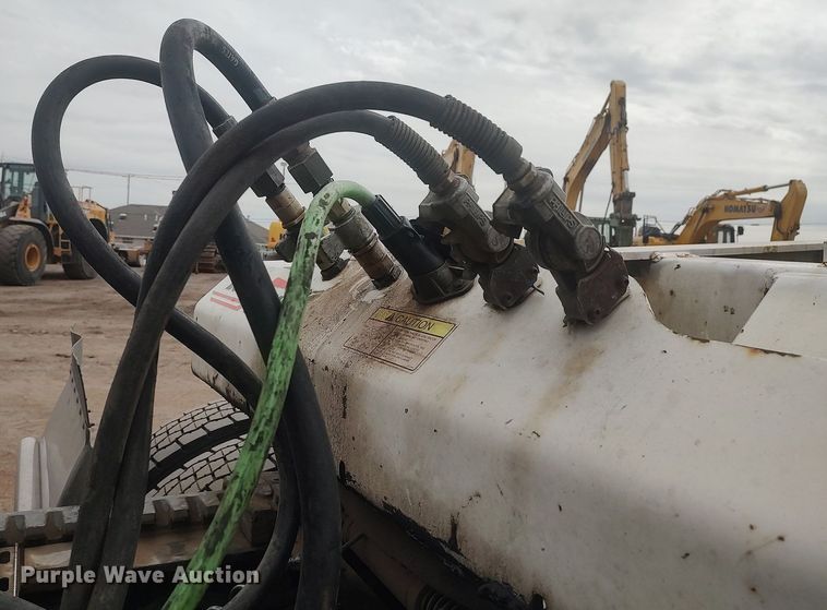 image for item DQ0402 2016 Load King  equipment trailer