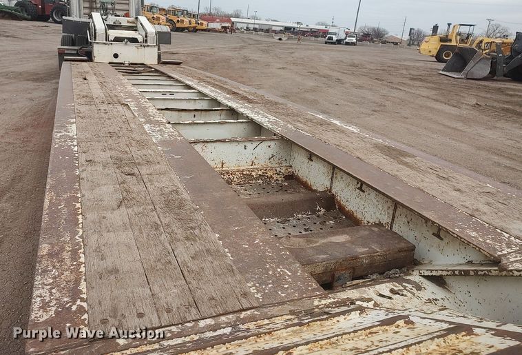 image for item DQ0402 2016 Load King  equipment trailer