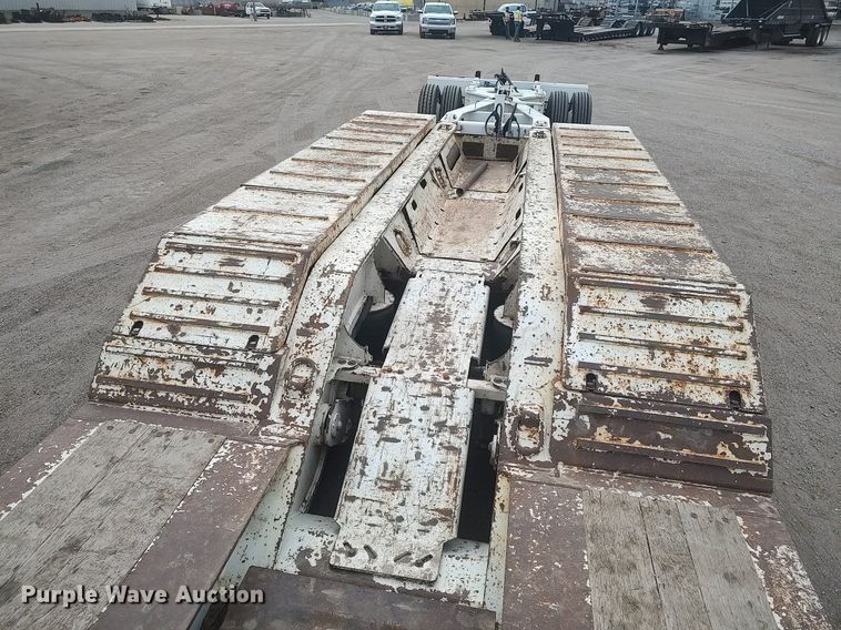 image for item DQ0402 2016 Load King  equipment trailer