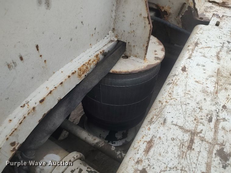 image for item DQ0402 2016 Load King  equipment trailer