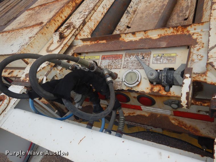 image for item DQ0404 2016 Load King  stinger axle