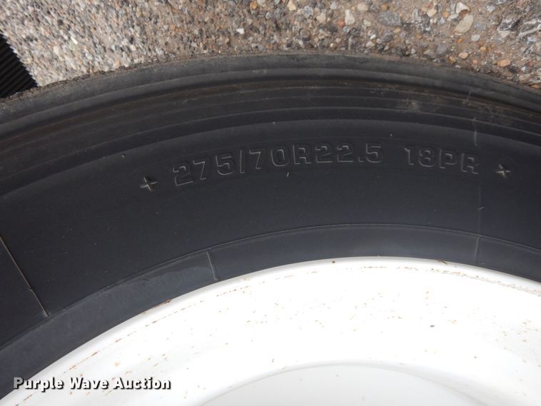 image for item DQ0404 2016 Load King  stinger axle