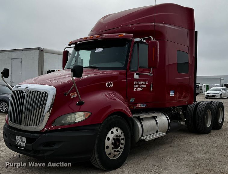 image for item DQ1994 2008 International Prostar semi truck