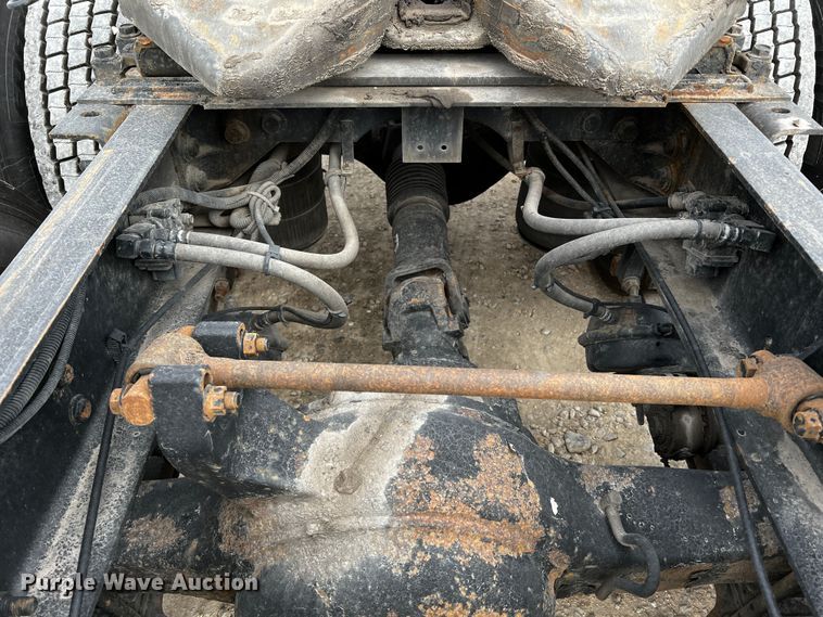 image for item DQ1994 2008 International Prostar semi truck