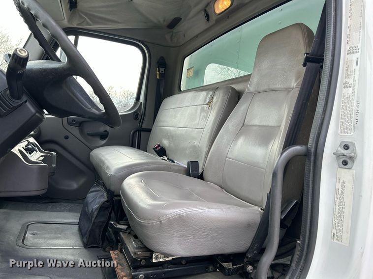 image for item DR4519 2009 Freightliner Business Class M2  box truck