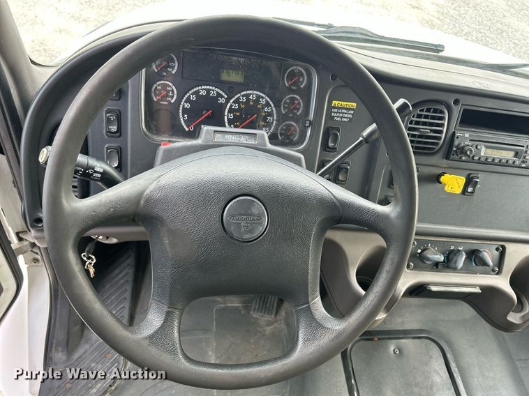 image for item DR4519 2009 Freightliner Business Class M2  box truck