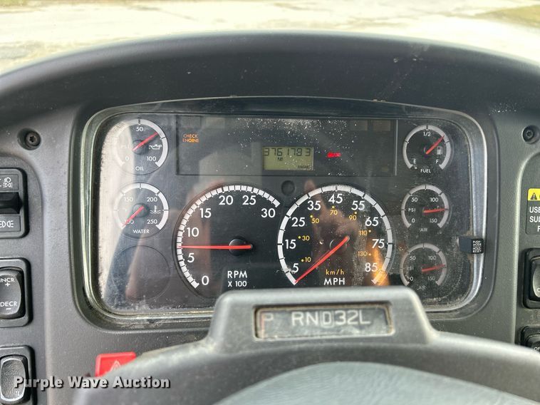 image for item DR4519 2009 Freightliner Business Class M2  box truck