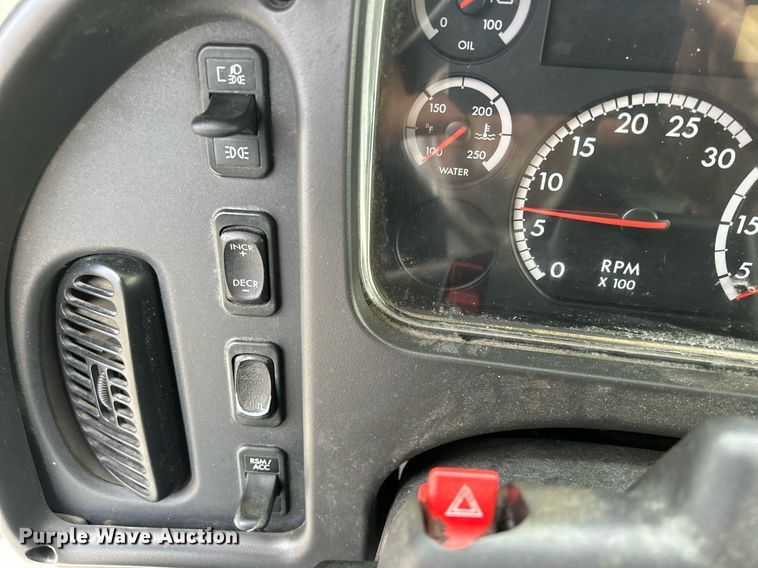 image for item DR4519 2009 Freightliner Business Class M2  box truck