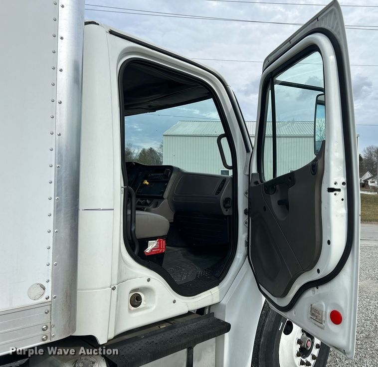 image for item DR4519 2009 Freightliner Business Class M2  box truck