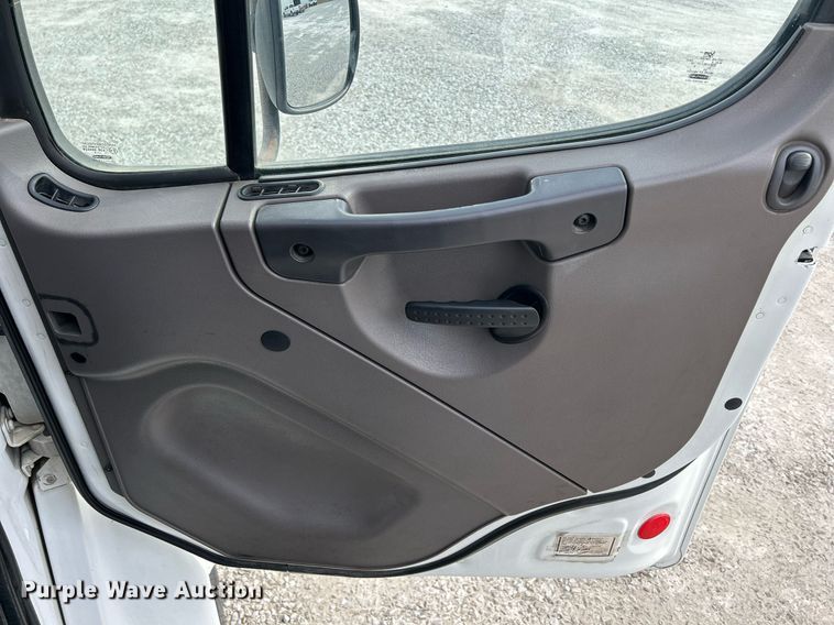 image for item DR4519 2009 Freightliner Business Class M2  box truck