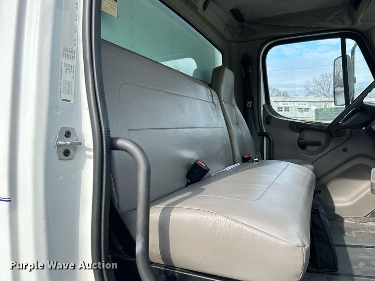 image for item DR4519 2009 Freightliner Business Class M2  box truck