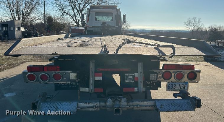 image for item DR5002 1997 Isuzu FSR  rollback truck