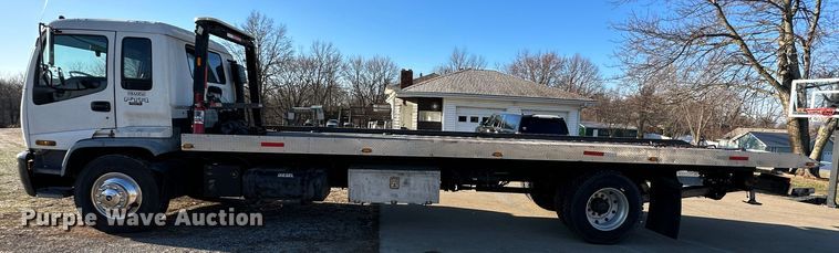 image for item DR5002 1997 Isuzu FSR  rollback truck