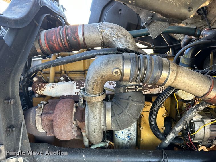 image for item DR5002 1997 Isuzu FSR  rollback truck